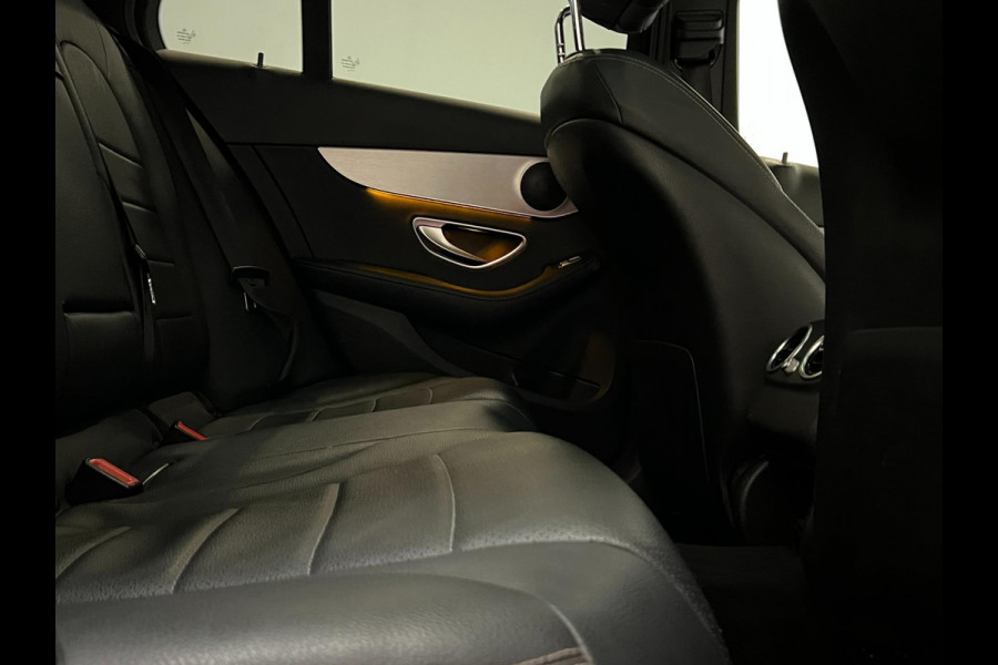 Mercedes-Benz C-Klasse Estate 180 / AMG / Pano / NL-auto / Trekhaak