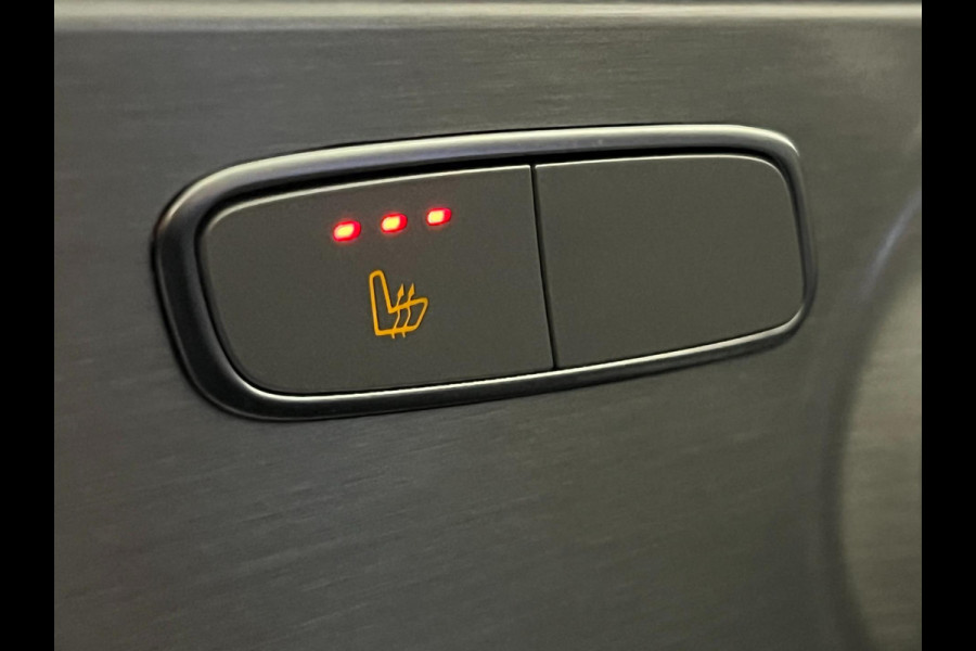 Mercedes-Benz C-Klasse Estate 180 / AMG / Pano / NL-auto / Trekhaak