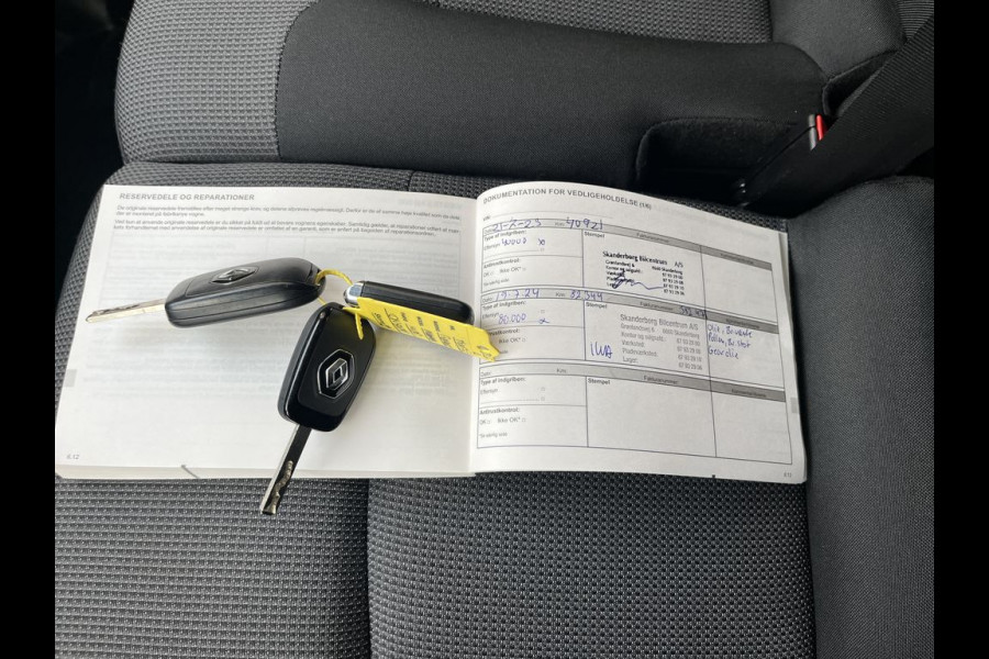 Renault Trafic 2.0 dCi E6 150pk Automaat L2 Comfort BPM Vrij! Lease €415p/m, PDC, Led, Airco, Trekhaak, Cruise controle, Onderhoudshistorie aanwezig