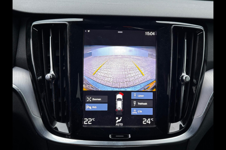 Volvo V60 2.0 B3 MOMENTUM ADVANTAGE CAMERA NAP CARPLAY CRUISE NAVIGATIE