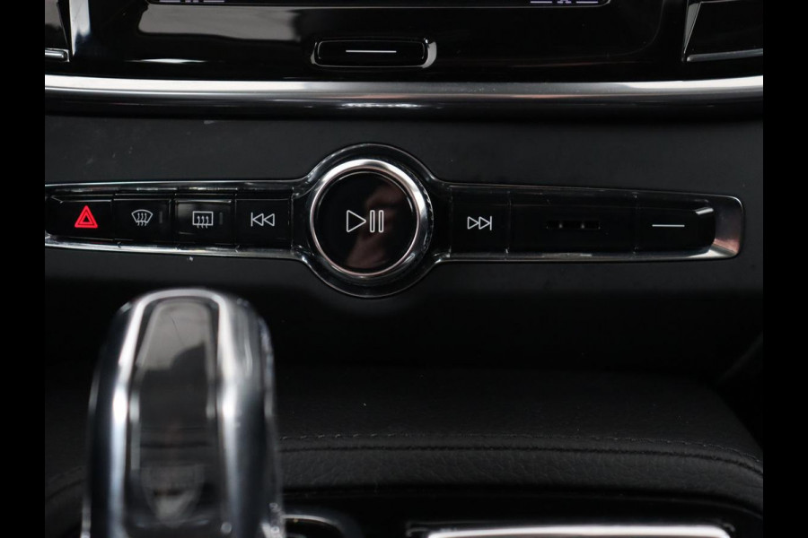 Volvo V90 2.0 T6 AWD Inscription Plug In | Panoramadak | Leder | Stoel & stuurverwarming | Trekhaak | Camera | Head-Up | Adaptive cruise | Achterbankverwarming | PHEV | Plug In