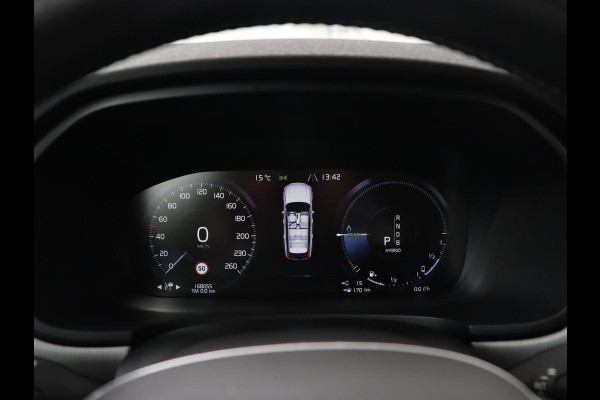 Volvo V90 2.0 T6 AWD Inscription Plug In | Panoramadak | Leder | Stoel & stuurverwarming | Trekhaak | Camera | Head-Up | Adaptive cruise | Achterbankverwarming | PHEV | Plug In