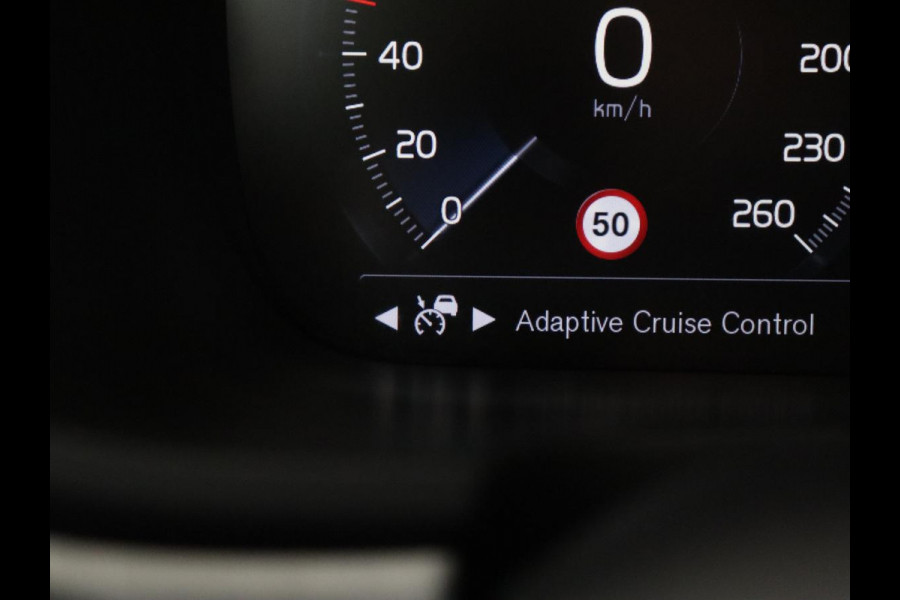 Volvo V90 2.0 T6 AWD Inscription Plug In | Panoramadak | Leder | Stoel & stuurverwarming | Trekhaak | Camera | Head-Up | Adaptive cruise | Achterbankverwarming | PHEV | Plug In