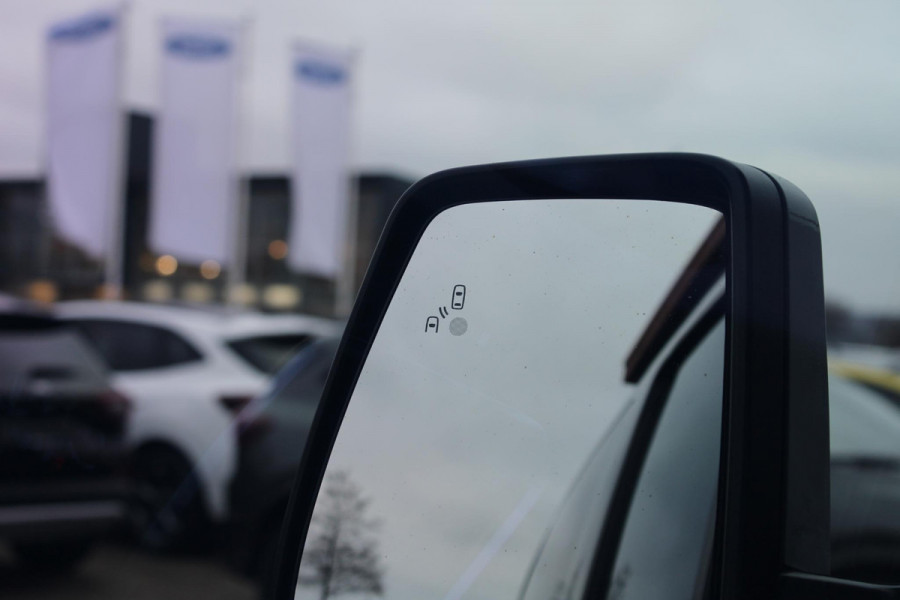 Ford Transit Custom 300 2.0 TDCI L2H1 Limited DC | Trekhaak | Stoelverwarming | Cruise Control | Camera | Allesdragers |