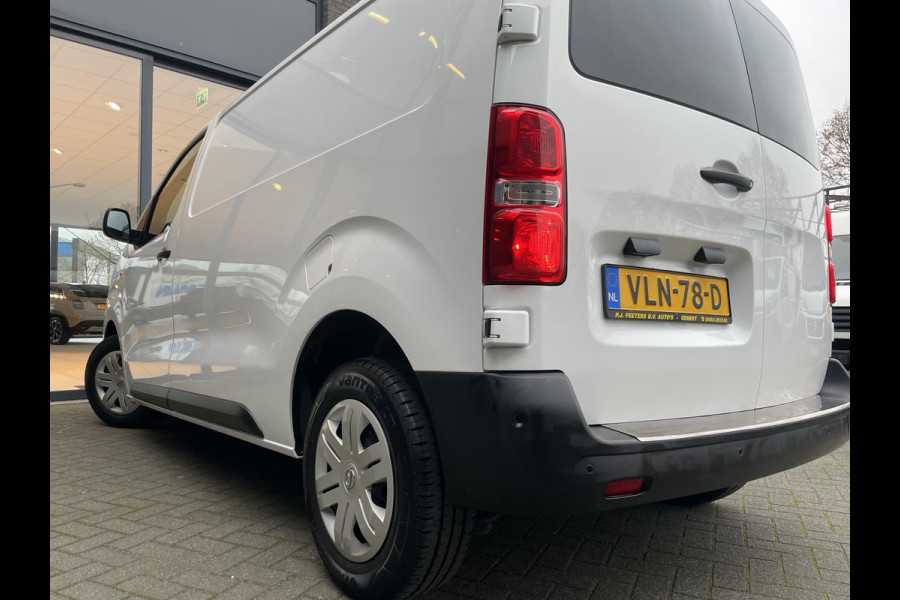 Opel Vivaro 2.0 CDTI L2H1 Edition 2 zitplaatsen voor - Airco - Cruise control - Parkeersensoren voor en achter - Apple carplay - Bluetooth - Tussenschot volledig - Zijschuifdeur rechts - Elektrische ramen voor - Centrale deur