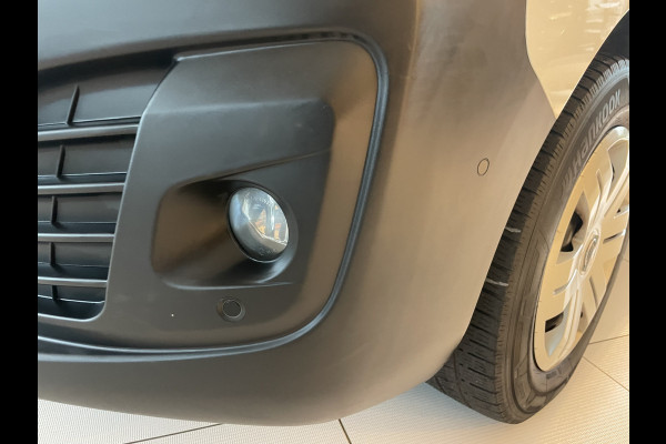 Opel Vivaro 2.0 CDTI L2H1 Edition 2 zitplaatsen voor - Airco - Cruise control - Parkeersensoren voor en achter - Apple carplay - Bluetooth - Tussenschot volledig - Zijschuifdeur rechts - Elektrische ramen voor - Centrale deur