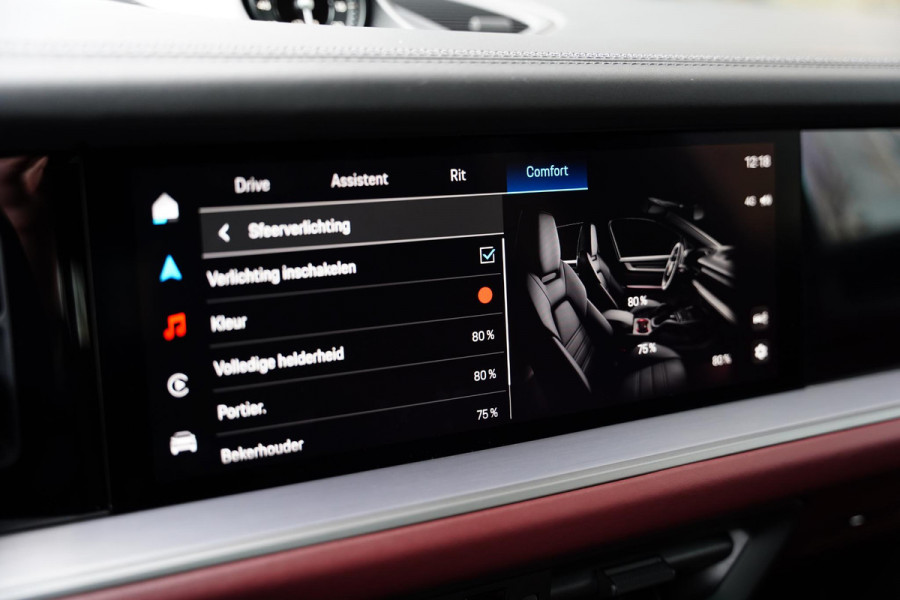 Porsche Cayenne 4.0 Turbo E-Hybrid Barrique Red