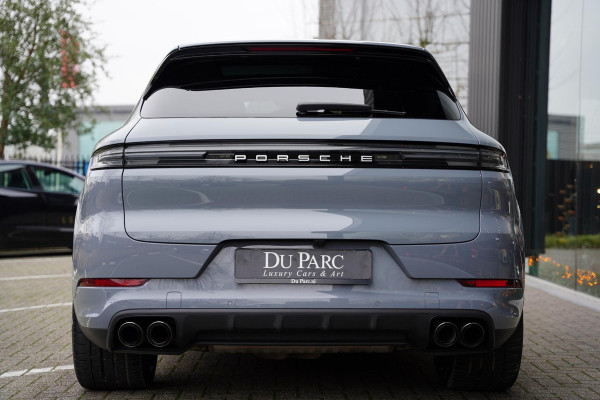 Porsche Cayenne 4.0 Turbo E-Hybrid Barrique Red