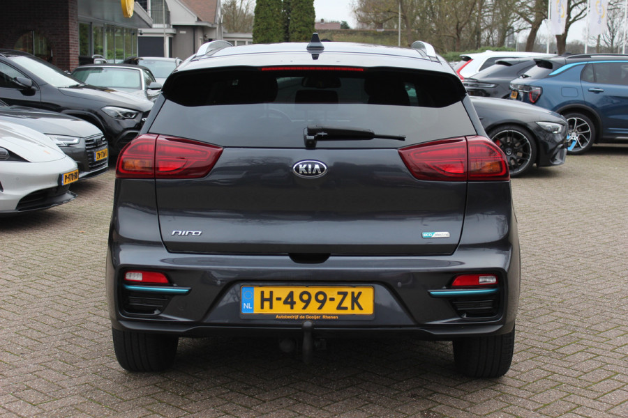 Kia e-Niro ExecutiveLine 64 kWh / SoH 91% / Warmtepomp / Trekhaak / Camera / Leder / Keyless / Stoelventilatie / Navigatie / Dodehoek / DAB / Cruise Control