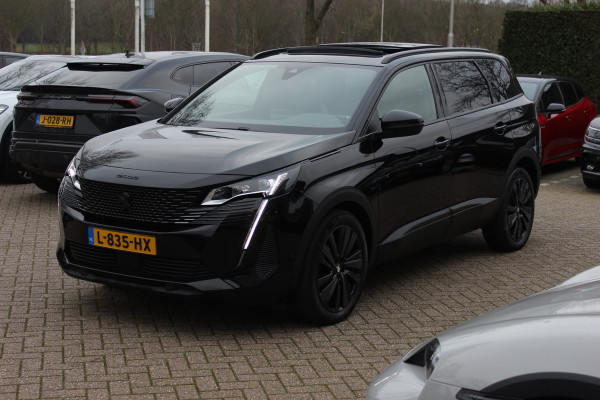 Peugeot 5008 1.2 PureTech Allure Pack 7p. / Panoramadak / Camera / Half leder / LED Koplampen / 19'' / Stoelverwarming / DAB / Dodehoek / Cruise Control