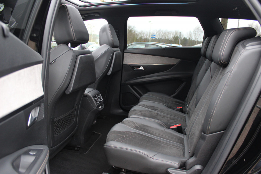 Peugeot 5008 1.2 PureTech Allure Pack 7p. / Panoramadak / Camera / Half leder / LED Koplampen / 19'' / Stoelverwarming / DAB / Dodehoek / Cruise Control