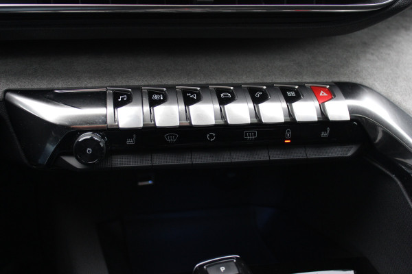 Peugeot 5008 1.2 PureTech Allure Pack 7p. / Panoramadak / Camera / Half leder / LED Koplampen / 19'' / Stoelverwarming / DAB / Dodehoek / Cruise Control