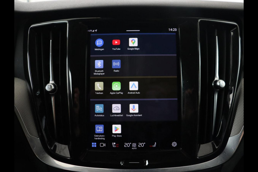 Volvo V60 2.0 T6 Plug-in hybrid AWD | Panoramadak | Trekhaak | Camera | Harman/Kardon | Leder | Stoel & Stuurverwarming