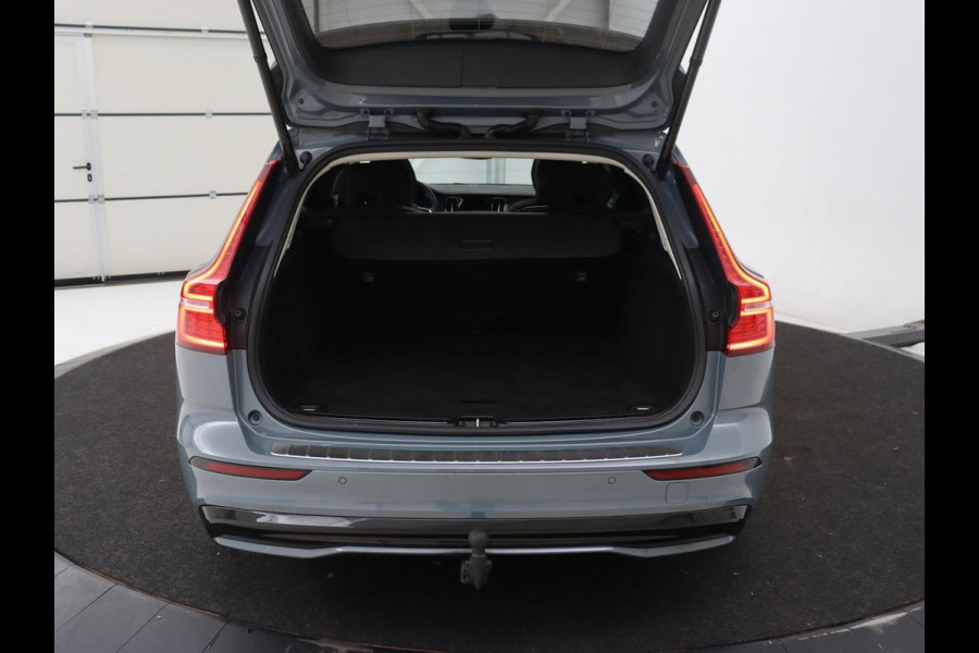 Volvo V60 2.0 T6 Plug-in hybrid AWD | Panoramadak | Trekhaak | Camera | Harman/Kardon | Leder | Stoel & Stuurverwarming