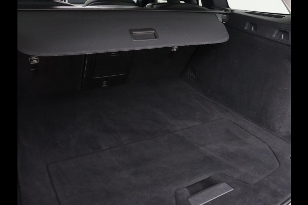 Volvo V60 2.0 T6 Plug-in hybrid AWD | Panoramadak | Trekhaak | Camera | Harman/Kardon | Leder | Stoel & Stuurverwarming