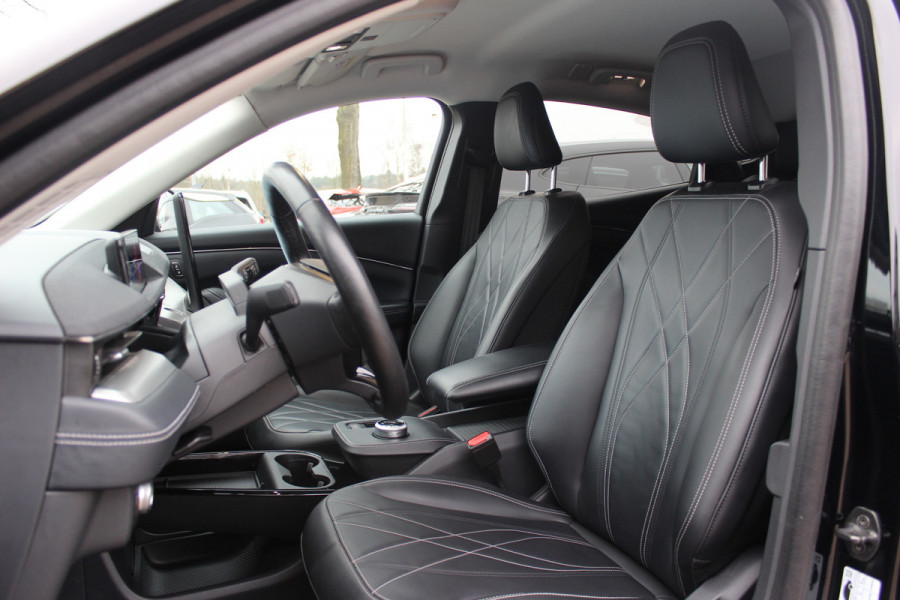 Ford Mustang Mach-E RWD 75 kWh / Trekhaak / 360Camera / Leder / 18'' / Keyless / DAB / B&O / Stoelverwarming / ACC