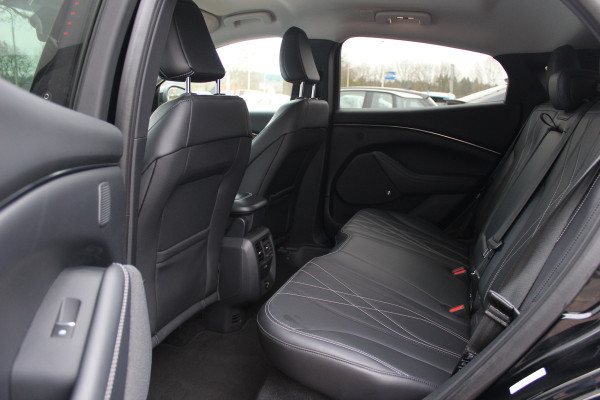 Ford Mustang Mach-E RWD 75 kWh / Trekhaak / 360Camera / Leder / 18'' / Keyless / DAB / B&O / Stoelverwarming / ACC