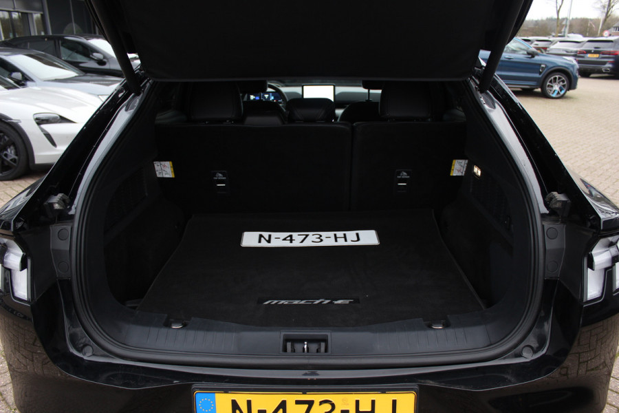 Ford Mustang Mach-E RWD 75 kWh / Trekhaak / 360Camera / Leder / 18'' / Keyless / DAB / B&O / Stoelverwarming / ACC