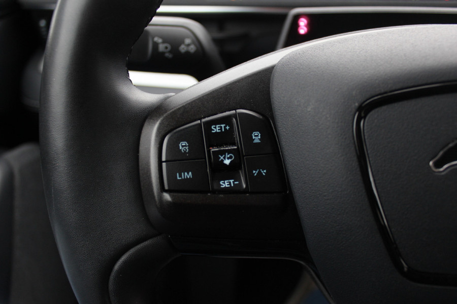 Ford Mustang Mach-E RWD 75 kWh / Trekhaak / 360Camera / Leder / 18'' / Keyless / DAB / B&O / Stoelverwarming / ACC