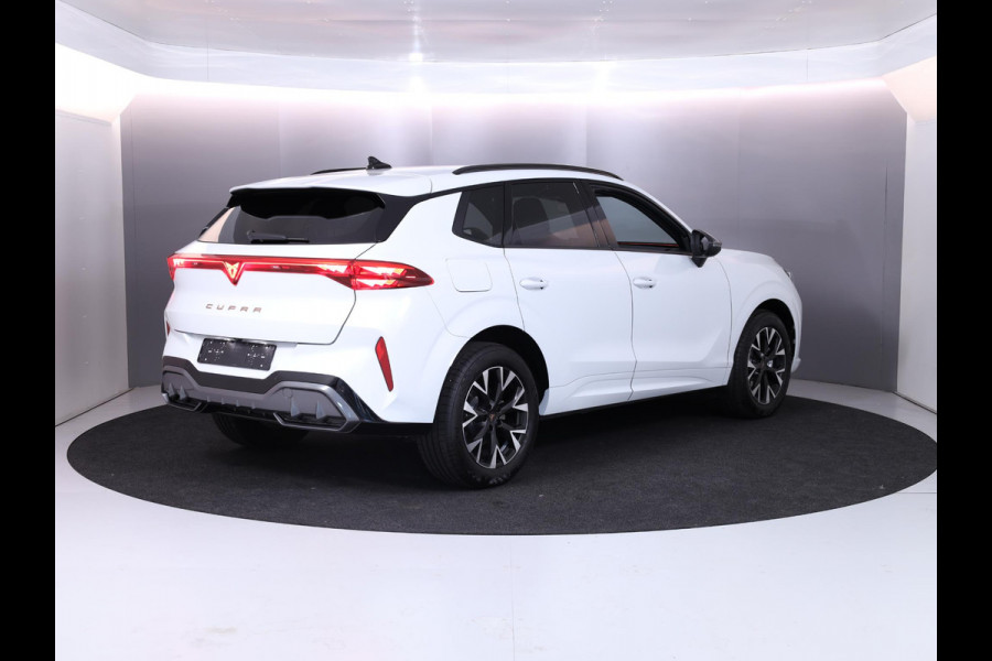 CUPRA Terramar 1.5 TSI e-Hybrid 204pk | Wegklapbare trekhaak | Navigatie via App | Matrix led verlichting | Parkeercamera