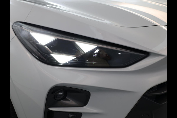 CUPRA Terramar 1.5 TSI e-Hybrid 204pk | Wegklapbare trekhaak | Navigatie via App | Matrix led verlichting | Parkeercamera