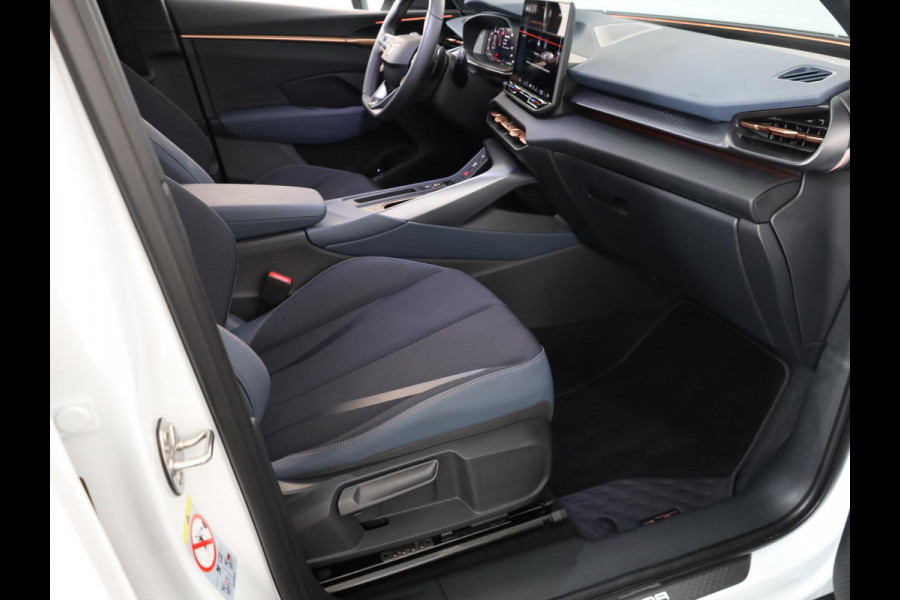 CUPRA Terramar 1.5 TSI e-Hybrid 204pk | Wegklapbare trekhaak | Navigatie via App | Matrix led verlichting | Parkeercamera