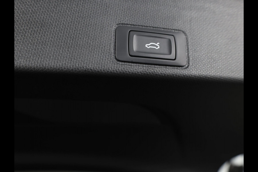 CUPRA Terramar 1.5 TSI e-Hybrid 204pk | Wegklapbare trekhaak | Navigatie via App | Matrix led verlichting | Parkeercamera