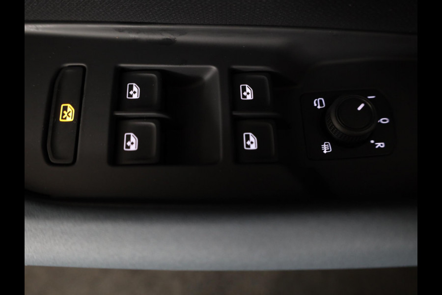 CUPRA Terramar 1.5 TSI e-Hybrid 204pk | Wegklapbare trekhaak | Navigatie via App | Matrix led verlichting | Parkeercamera