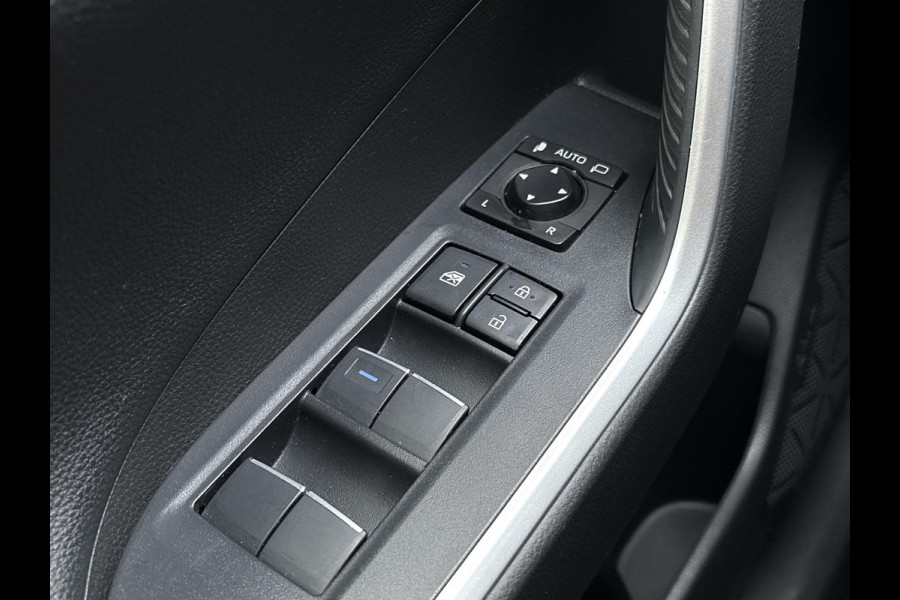 Toyota RAV4 2.5 Hybrid Black Edition | Stoelverwarming | Camera | Climate control | Cruise control