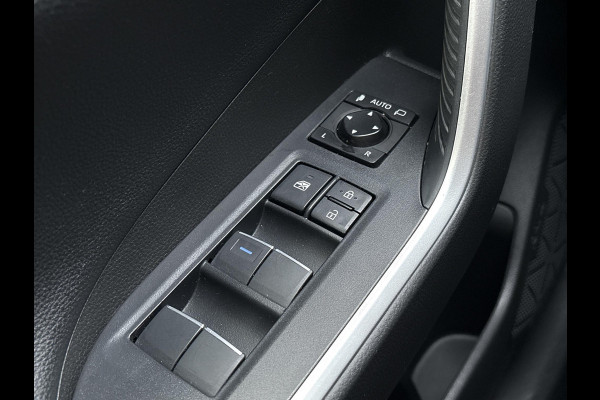 Toyota RAV4 2.5 Hybrid Black Edition | Stoelverwarming | Camera | Climate control | Cruise control