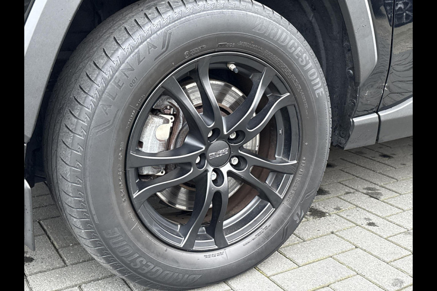 Toyota RAV4 2.5 Hybrid Black Edition | Stoelverwarming | Camera | Climate control | Cruise control