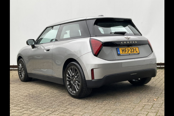 MINI Cooper E Essential 40.7 kWh Carplay DAB Camera Nieuwstaat