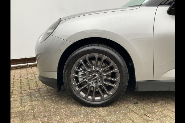 MINI Cooper E Essential 40.7 kWh Carplay DAB Camera Nieuwstaat