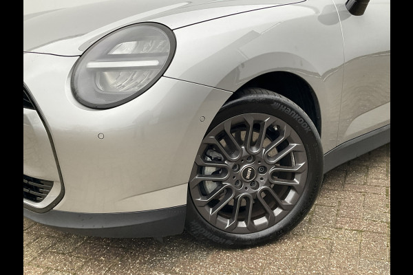 MINI Cooper E Essential 40.7 kWh Carplay DAB Camera Nieuwstaat
