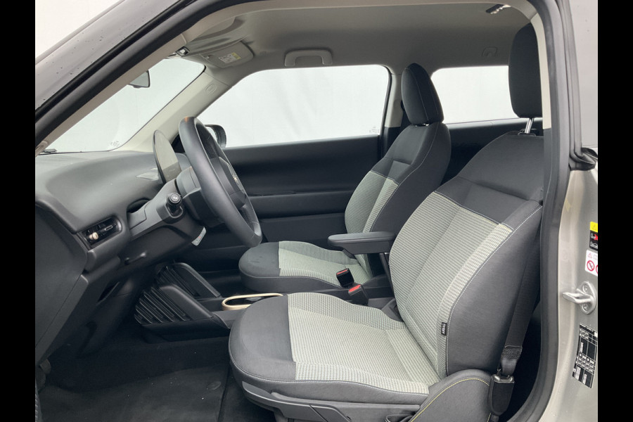 MINI Cooper E Essential 40.7 kWh Carplay DAB Camera Nieuwstaat