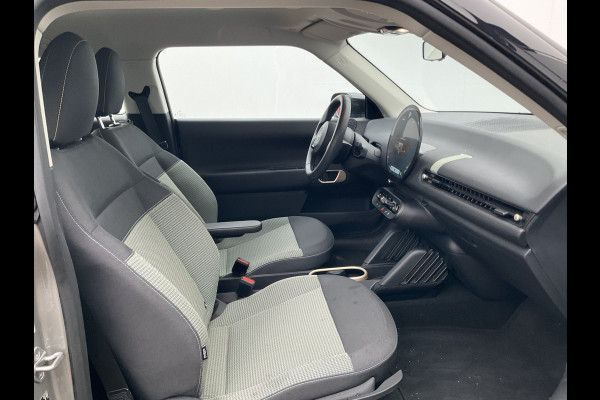 MINI Cooper E Essential 40.7 kWh Carplay DAB Camera Nieuwstaat