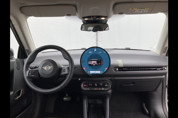 MINI Cooper E Essential 40.7 kWh Carplay DAB Camera Nieuwstaat