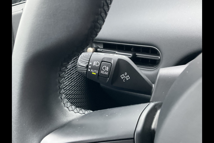 MINI Cooper E Essential 40.7 kWh Carplay DAB Camera Nieuwstaat