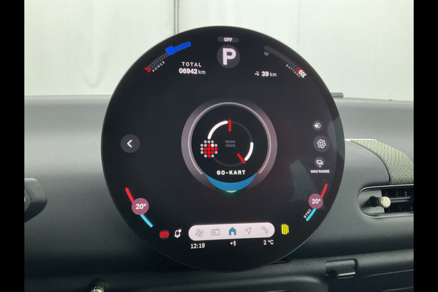 MINI Cooper E Essential 40.7 kWh Carplay DAB Camera Nieuwstaat