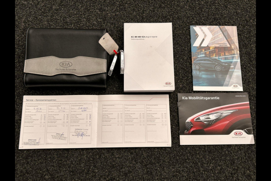 Kia Ceed Sportswagon 1.6 GDI PHEV DynamicPlusLine Stoel/Stuur Verwarming Lane Assist Navigatie Camera Carplay Keyless