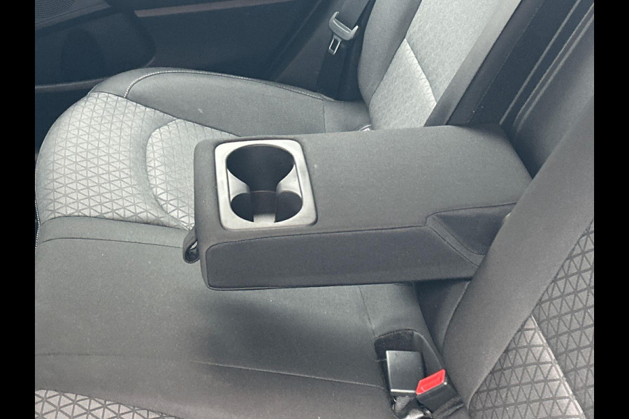 Kia Ceed Sportswagon 1.6 GDI PHEV DynamicPlusLine Stoel/Stuur Verwarming Lane Assist Navigatie Camera Carplay Keyless