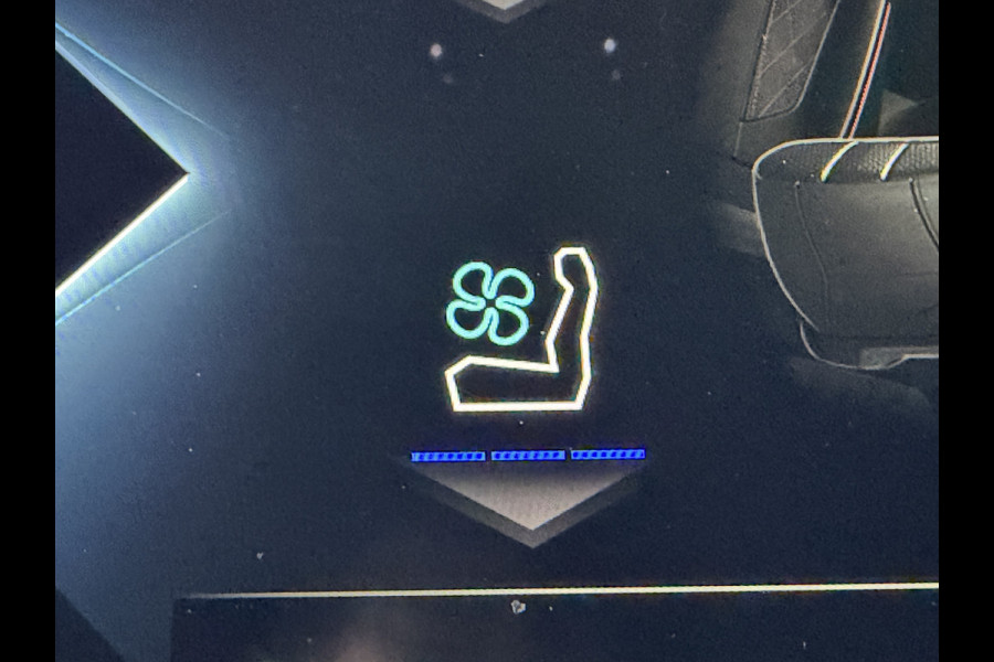 DS Ds 7 Crossback 300pk 4x4 Louvre (Trekhaak - Leder incl verwarming/massage/koeling/geheugen - 20" incl 4S - Elektrische Klep - Focal Electra - C