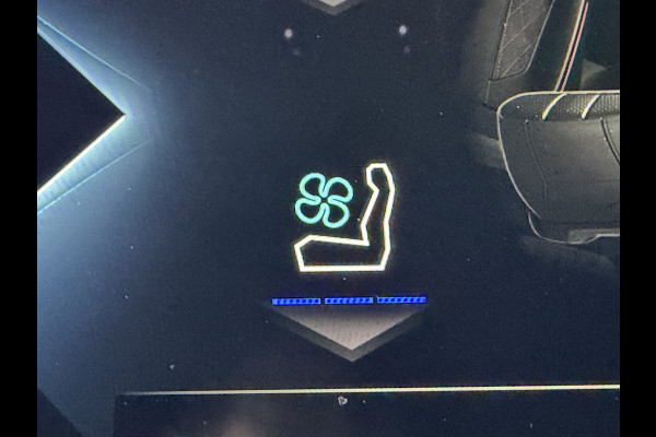 DS Ds 7 Crossback 300pk 4x4 Louvre (Trekhaak - Leder incl verwarming/massage/koeling/geheugen - 20" incl 4S - Elektrische Klep - Focal Electra - C