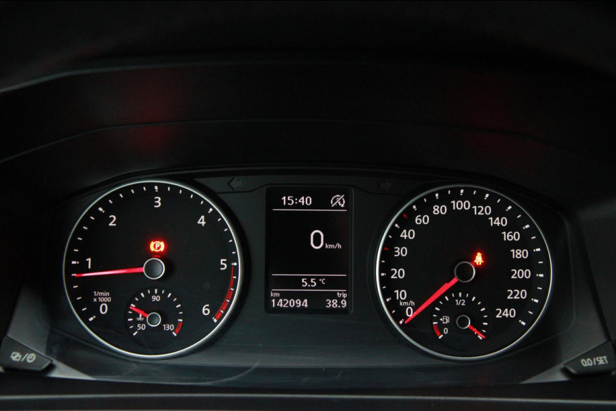 Volkswagen Transporter 2.0 TDI 102PK L1H1 Highline / Multi stuur / PDC 2x / Klep / Cruise