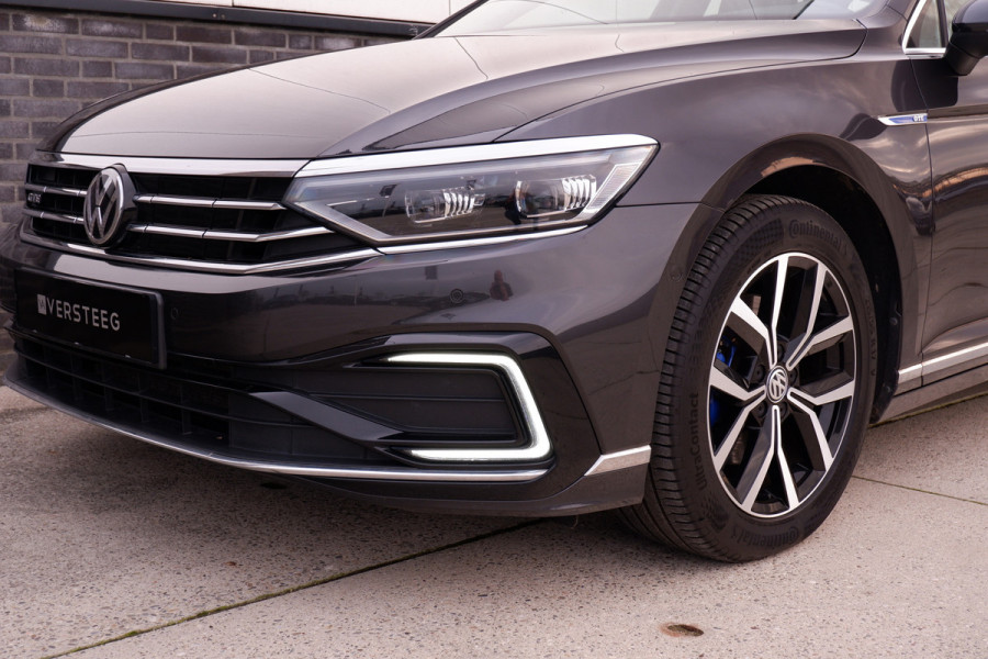 Volkswagen Passat Variant 1.4 TSI PHEV GTE Business | Elek Trekhaak | Virtual | LED | Camera | Carplay | Memory | Navi