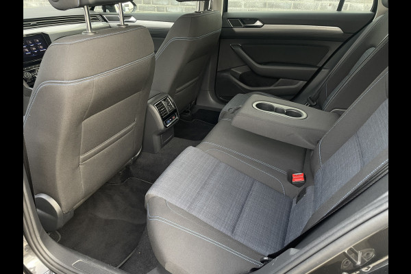 Volkswagen Passat Variant 1.4 TSI PHEV GTE Business | Elek Trekhaak | Virtual | LED | Camera | Carplay | Memory | Navi