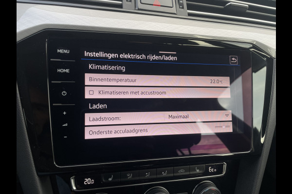 Volkswagen Passat Variant 1.4 TSI PHEV GTE Business | Elek Trekhaak | Virtual | LED | Camera | Carplay | Memory | Navi