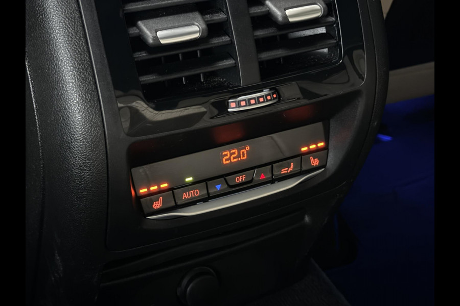 BMW X3 xDrive20i M SPORT | PANORAMA | TREKHAAK | SPORTSTOELEN | LEDER | CAMERA |