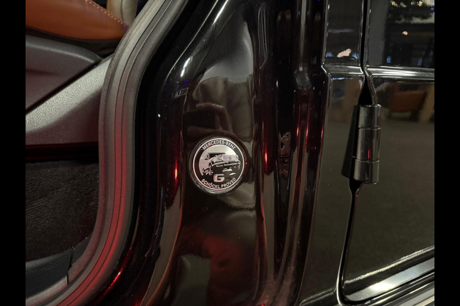 Mercedes-Benz G-Klasse 400D MANUFAKTUR AMG STYLING-SCHUIFDAK-ZEER COMPL.-NIEUWPRIJS € 270.000,-