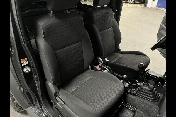 Suzuki Jimny 1.5 Stijl 4 persoons | Trekhaak | Stoelverwarming | Cruise Control | ​Carplay